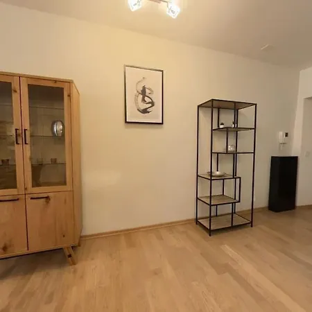 Charming 2-bedroom In The Heart Of Rsf2 *