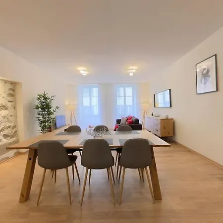 Charming 2-bedroom In The Heart Of Rsf2 Appartamento Losanna